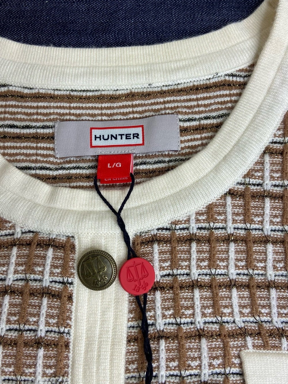 Large-Hunter Brand Tweed sweater! - Picture 7 of 8